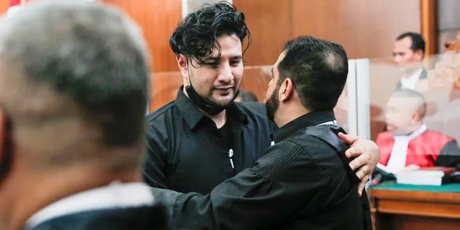 Divonis 7 Bulan Terkait Kasus Narkoba, Ammar Zoni: Alhamdulillah Lega Divonis 7 Bulan Terkait Kasus Narkoba, Ammar Zoni: Alhamdulillah Lega