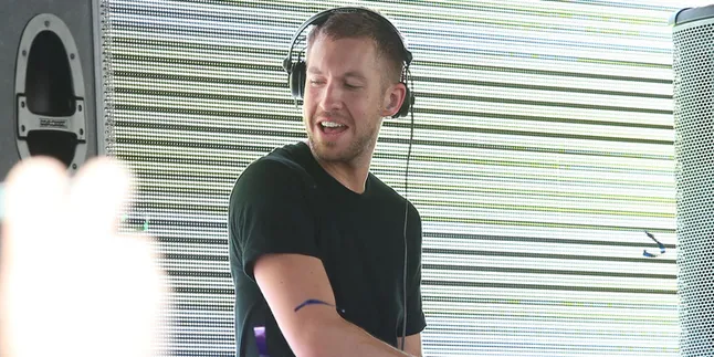 DJ Dengan Kantong Paling Tebal? Tentu Saja Bukan Paris Hilton!