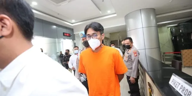 Doddy Ngaku ke Polisi BCL Tidak Tahu Dirinya Pakai Zat Terlarang Doddy Ngaku ke Polisi BCL Tidak Tahu Dirinya Pakai Zat Terlarang
