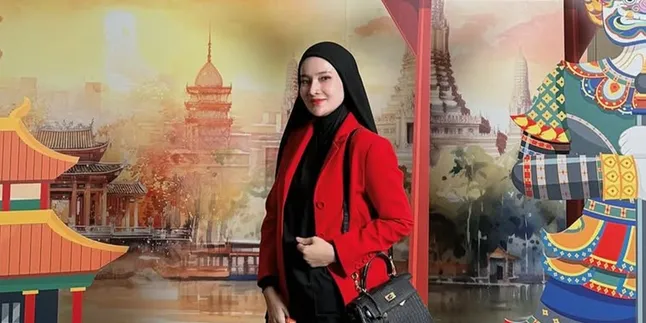 Dokter Ayu Widyaningrum Tampil di Billboard Times Square New York