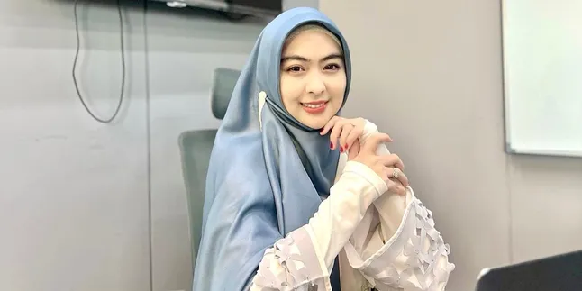 Dokter Shindy Putri Kakak Ria Ricis Beri Konsultasi Gratis di Jakarta X Beauty 2024