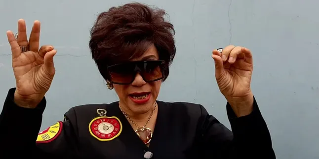 Dorce Gamalama Jual Rumah Gadang Seharga 2 Miliar, Sempat Difitnah Jual Warisan Dorce Gamalama Jual Rumah Gadang Seharga 2 Miliar, Sempat Difitnah Jual Warisan