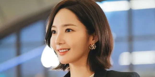 Korean Dramas About Alternative Universes to Fix Current Lives, Second Chances as Special Gifts