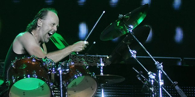 Drummer Metallica Akan Ladeni Chad Smith dan Will Ferrell!