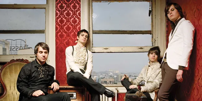 Drummer Panic At The Disco Blak-Blakan Soal Narkoba