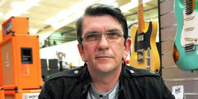 Drummer The Smith Mimpi Bandnya Reuni dan Tur Konser