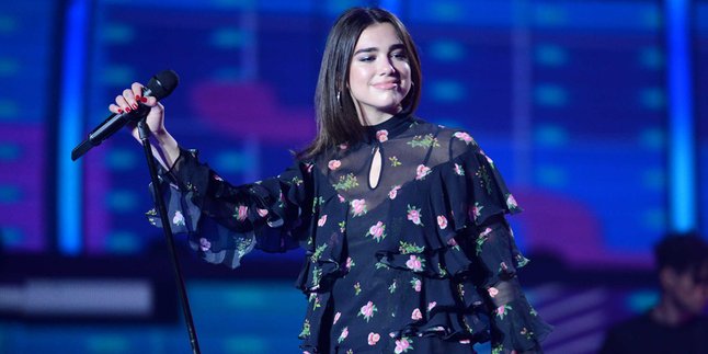 Dua Lipa Sudah Tahu Dirinya Akan Jadi Penyanyi Saat Dewasa Nanti