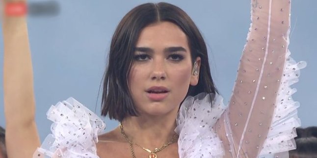 Dua Lipa Tampil Memukau di Pembukaan Final UEFA Champions League