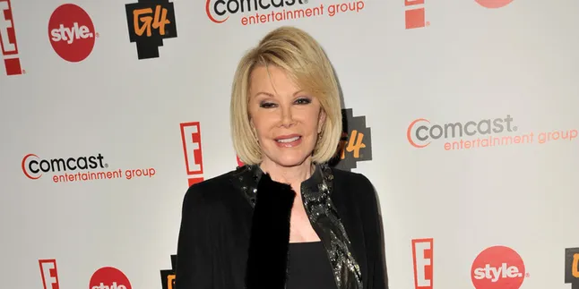 Dua Minggu Meninggal, Joan Rivers Mendadak Muncul di Facebook Dua Minggu Meninggal, Joan Rivers Mendadak Muncul di Facebook