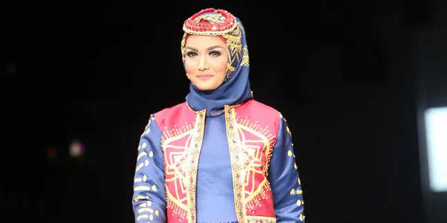 2 Tahun Merilis Brand Fashion, KD Mulai Tingkatkan Awareness 2 Tahun Merilis Brand Fashion, KD Mulai Tingkatkan Awareness
