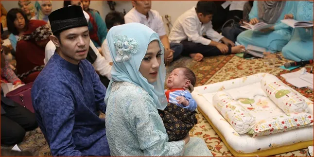 Dude Harlino dan Alyssa Gelar Aqiqah Muhammad Dirgantara Ariendra