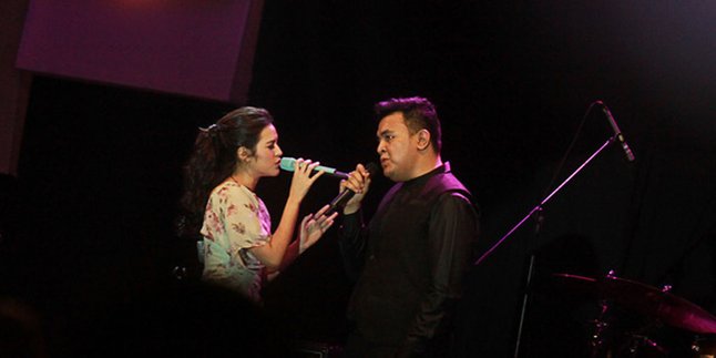 Duet Dengan Raisa di CLEAR JJF 2014, Tulus Ngaku Deg-Degan!