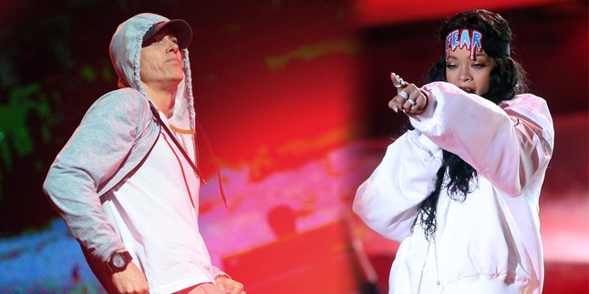 Duet Rihanna - Eminem Sukses 'Bakar' Panggung Lollapalooza