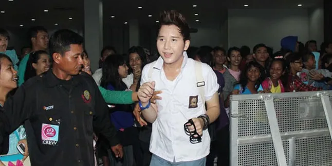 Duet SMASH dan 7 Icon Jadi Trending Topic World Wide