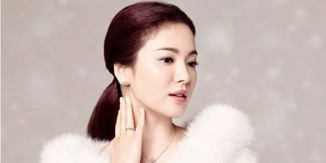 Dukung Song Hye Gyo, Fans China Boikot Brand Perhiasan Ini Dukung Song Hye Gyo, Fans China Boikot Brand Perhiasan Ini