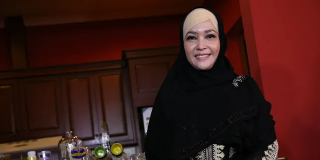Dulu & Kini Maia Estianty Tak Ada Beda, Cantiknya Awet! Dulu & Kini Maia Estianty Tak Ada Beda, Cantiknya Awet!