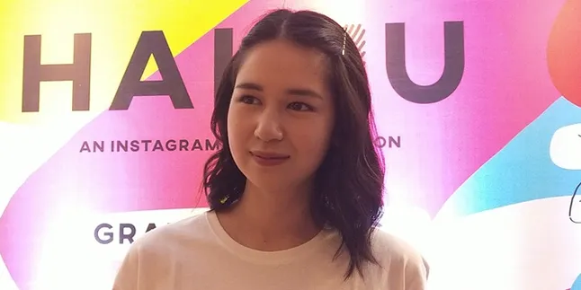 Dulu Pemalu, Laura Basuki Mengaku Suka Difoto Sejak Jadi Model Dulu Pemalu, Laura Basuki Mengaku Suka Difoto Sejak Jadi Model