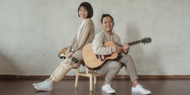 Duo Suara Kayu Tells the Story of "Sibling without Status" Through Song