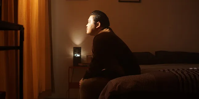 EAR SUN Rilis Lagu Lingkaran di Hari Kesehatan Mental Dunia, Suarakan Keresahan Quarter Life Crisis EAR SUN Rilis Lagu Lingkaran di Hari Kesehatan Mental Dunia, Suarakan Keresahan Quarter Life Crisis