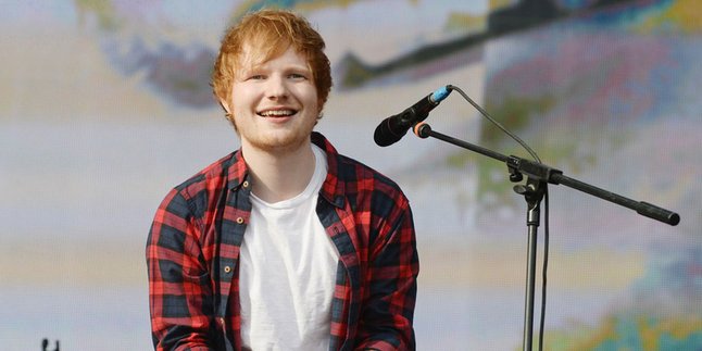 Ed Sheeran Belum Tergoyahkan di Posisi Puncak Chart Inggris