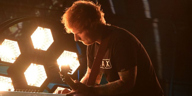 Ed Sheeran Selalu Memasukkan Ciri Khasnya Pada Lagu Musisi Lain