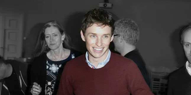 Eddie Redmayne Dikritik Karena Peran Transgender di 'DANISH GIRL'