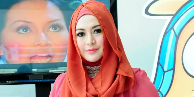 Edies Adelia Berharap Ada Tawaran Stripping Sinetron