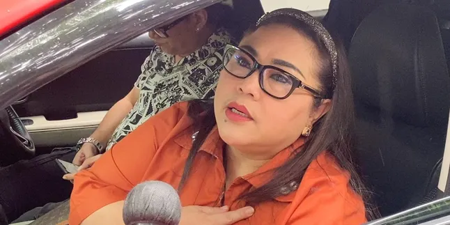 Efek Kemoterapi, Nunung Mengaku Rasakan Sakit Luar Biasa pada Tulangnya: Kayak Mau Lepas