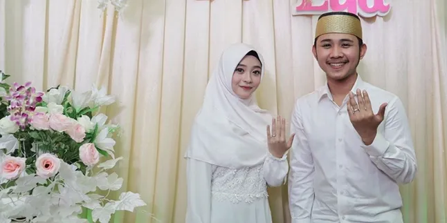 Ega Noviantika dan Rafly DA Resmi Tunangan, Digelar Romantis Serba Putih
