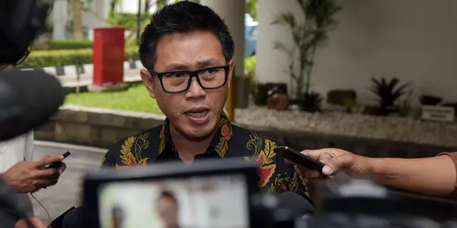 Eko Patrio Didik Dengan Cara Kekinian, Suruh Anak Pacaran!