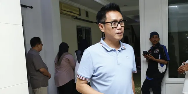 Eko Patrio Mengungkap Penyebab Kematian Sang Ibu