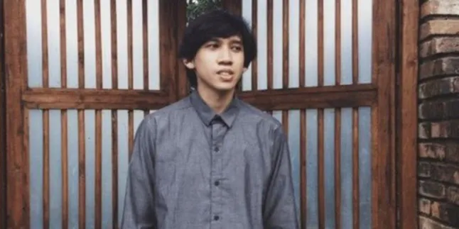 Eks Gitaris Banda Neira Diamankan Polisi Karena Transfer Dana ke Mahasiswa