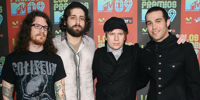 [Eksklusif] Fall Out Boy Senang di Indonesia, Tapi...