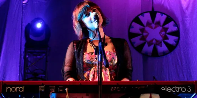 [Eksklusif] Lenka Curhat Kegiatan Sehari-Hari di Luar Musik