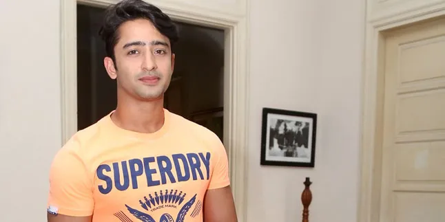 Ekspresif! Groufie Seru Shaheer Sheikh dan Kedua Adik Cantiknya Ekspresif! Groufie Seru Shaheer Sheikh dan Kedua Adik Cantiknya