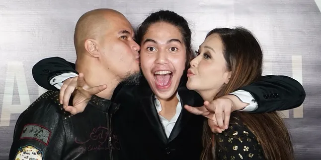 El Rumi Ingin Satukan Ahmad Dhani dan Maia Estianty di Panggung Idol El Rumi Ingin Satukan Ahmad Dhani dan Maia Estianty di Panggung Idol