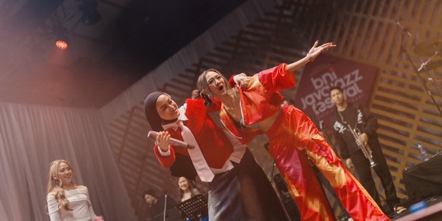 Eltasya Natasha and Janita Gabriela Successfully Make Java Jazz Audience Nostalgic