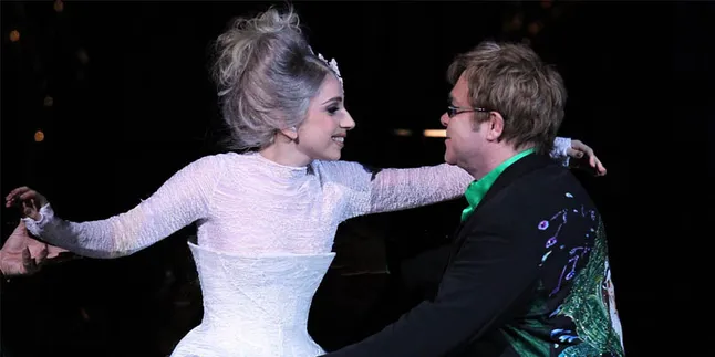 Elton John dan Lady Gaga Kembali Akrab?