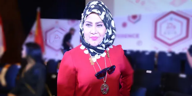 Elvy Sukaesih Dituduh Penyanyi Singapura Melakukan Penipuan