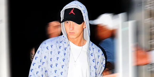 Eminem: Aku dan Rihanna Sama-Sama Agak Gila!