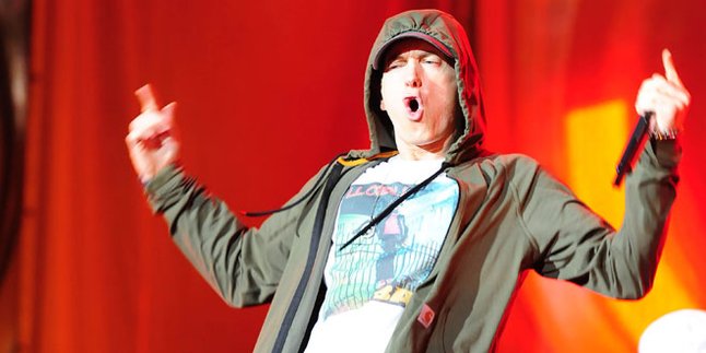 Eminem Siap Buru Haters-nya di Internet