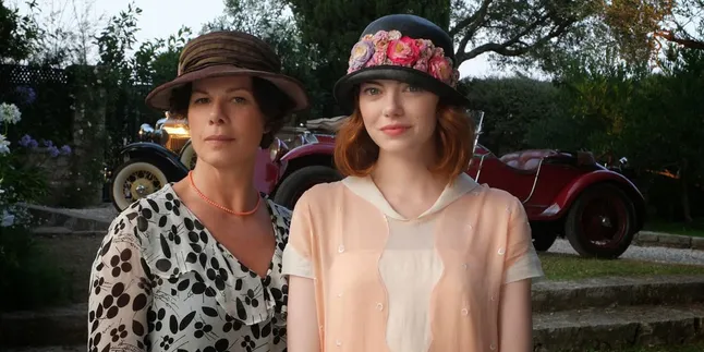 Emma Stone Makin Memikatmu Lewat Film Terbarunya Ini