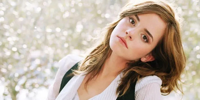 Emma Watson Kembali Terlibat Film Tentang Gadis Bipolar