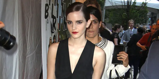 Emma Watson Makin Cantik Tanpa Make-Up, Masa Sih?
