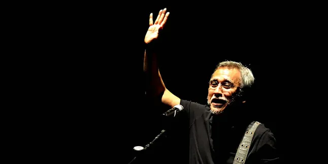 Eneg Program Berita, Iwan Fals Nonton Yang Bisa Bikin Tertawa Eneg Program Berita, Iwan Fals Nonton Yang Bisa Bikin Tertawa