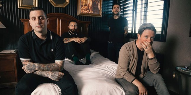 'Enemy Lines', Sinyal Kuat Untuk Rilisnya Album Baru Bayside