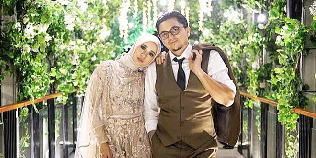 Engku Emran Ultah ke-43, Laudya Cynthia Bella Beri Kue Sederhana