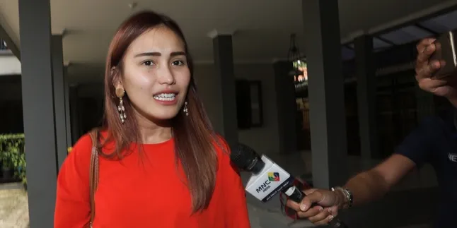 Enji Muncul di Kehidupannya Lagi, Ayu Ting Ting Ungkit Masa Lalu Enji Muncul di Kehidupannya Lagi, Ayu Ting Ting Ungkit Masa Lalu