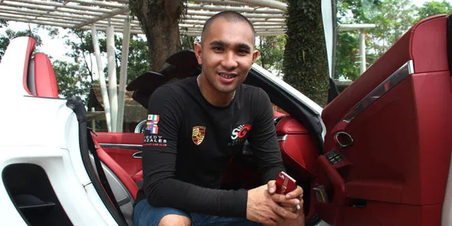Enji Siap Gelar Preskon Tanggapi Masalah Dengan Ayu Ting Ting Enji Siap Gelar Preskon Tanggapi Masalah Dengan Ayu Ting Ting
