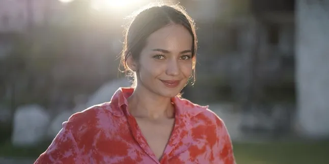 Enzy Storia Pernah Insecure karena Suka Tertawa Ngakak Enzy Storia Pernah Insecure karena Suka Tertawa Ngakak